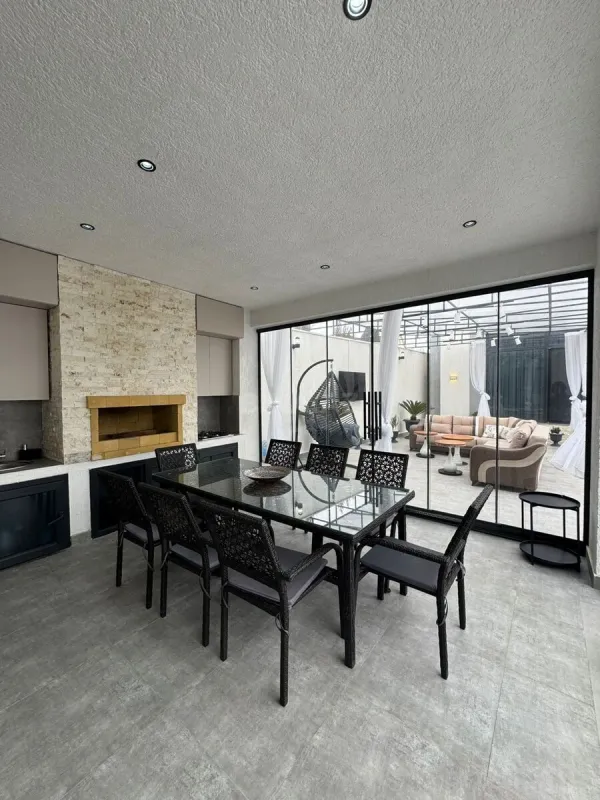 Satılır 4 otaqlı həyət evi 140 m²