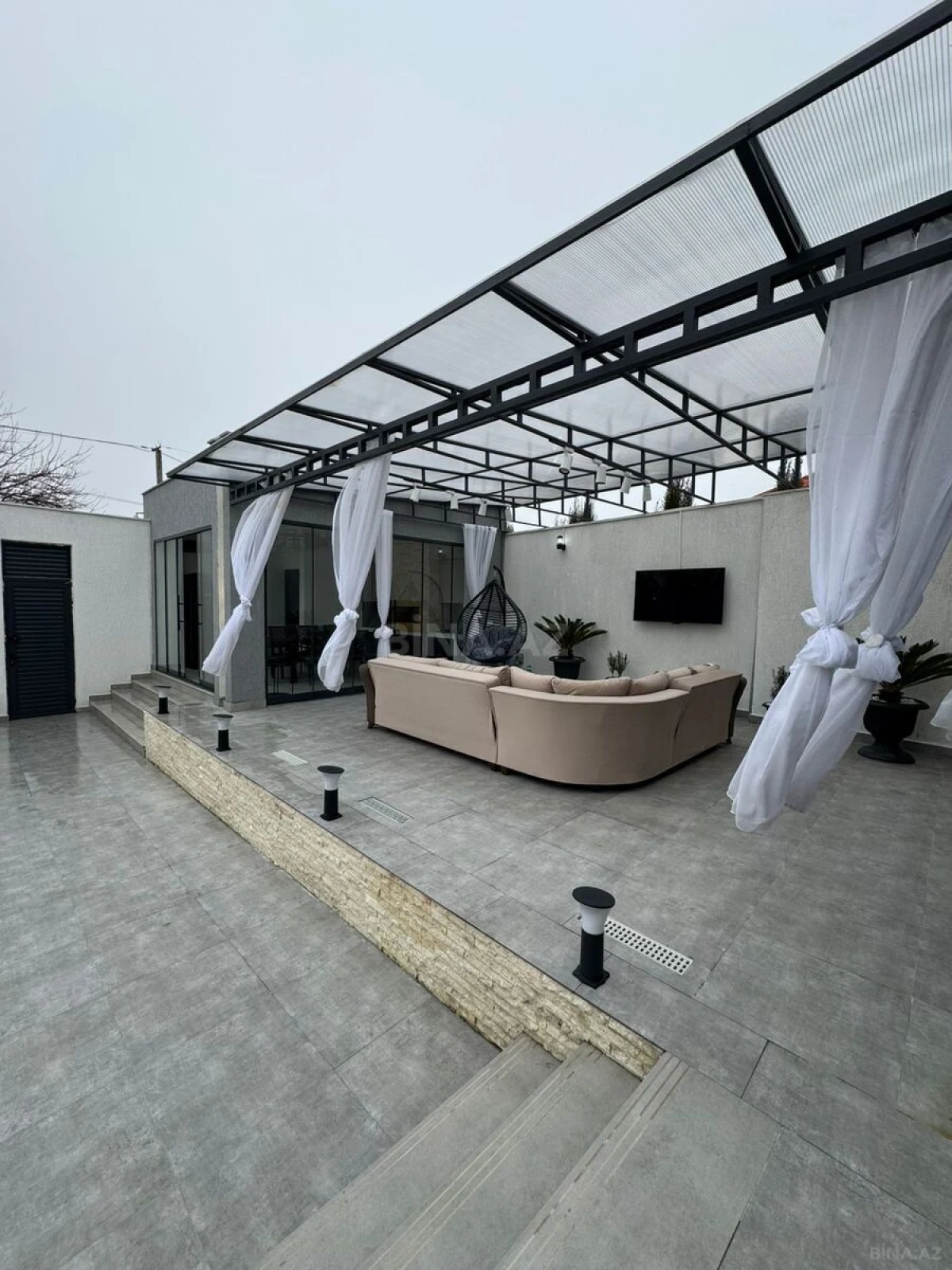 Satılır 4 otaqlı həyət evi 140 m²