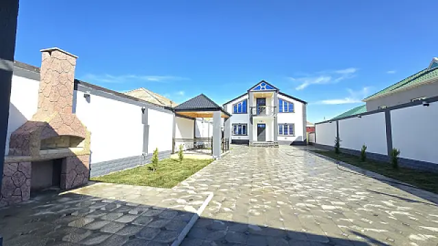 Satılır 6 otaqlı həyət evi 220 m²
