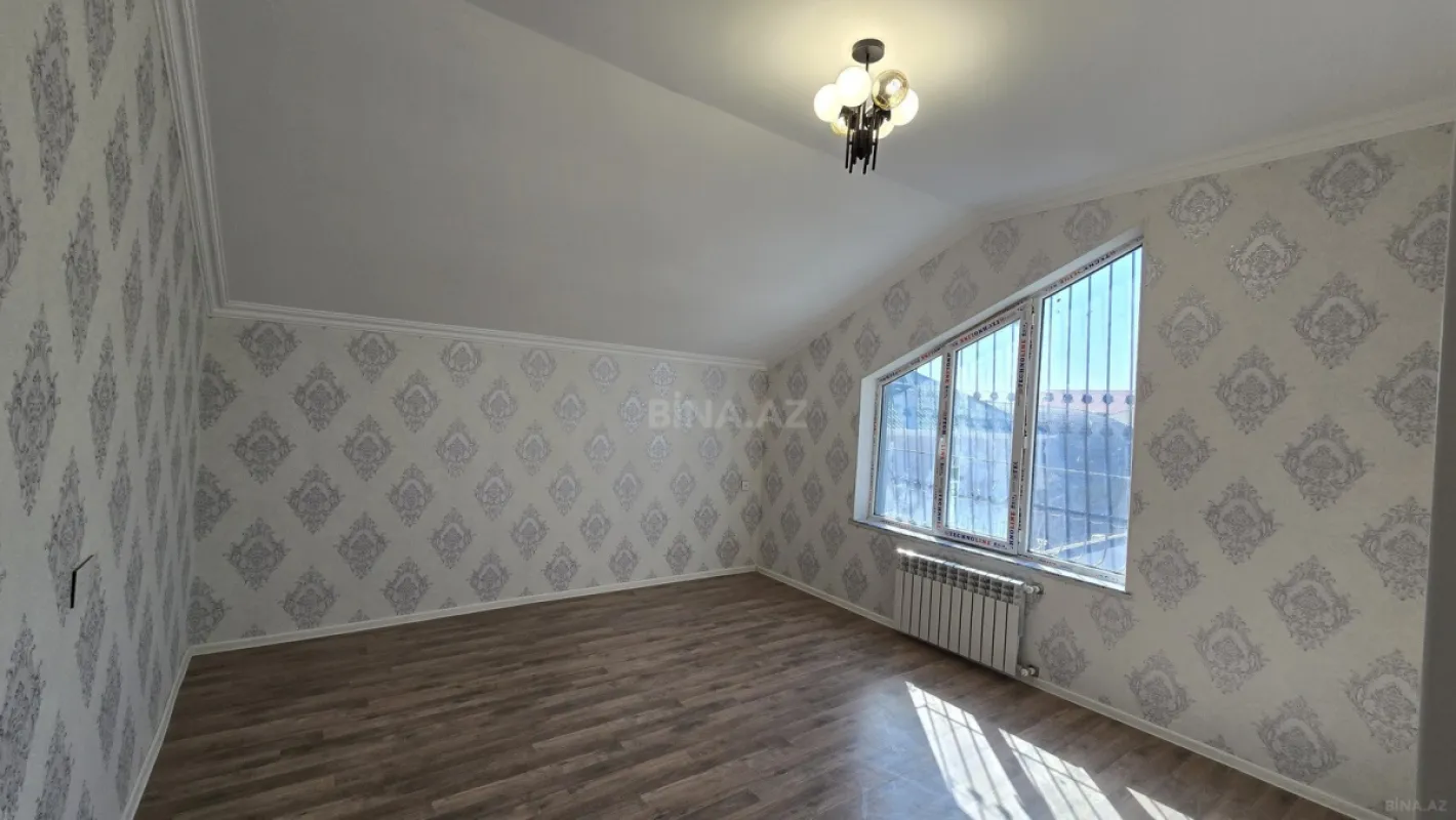 Satılır 6 otaqlı həyət evi 220 m²