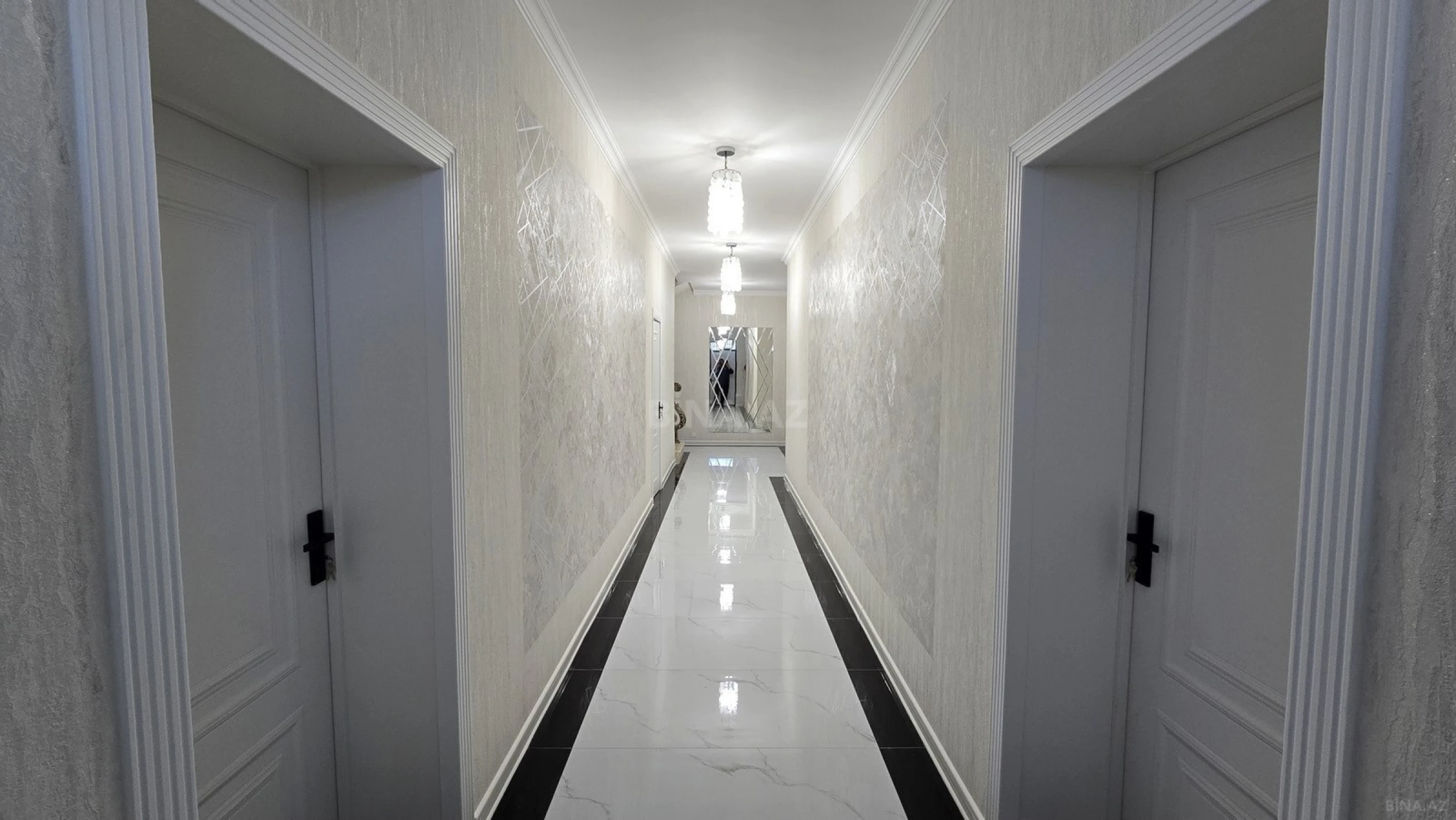 Satılır 6 otaqlı həyət evi 220 m²