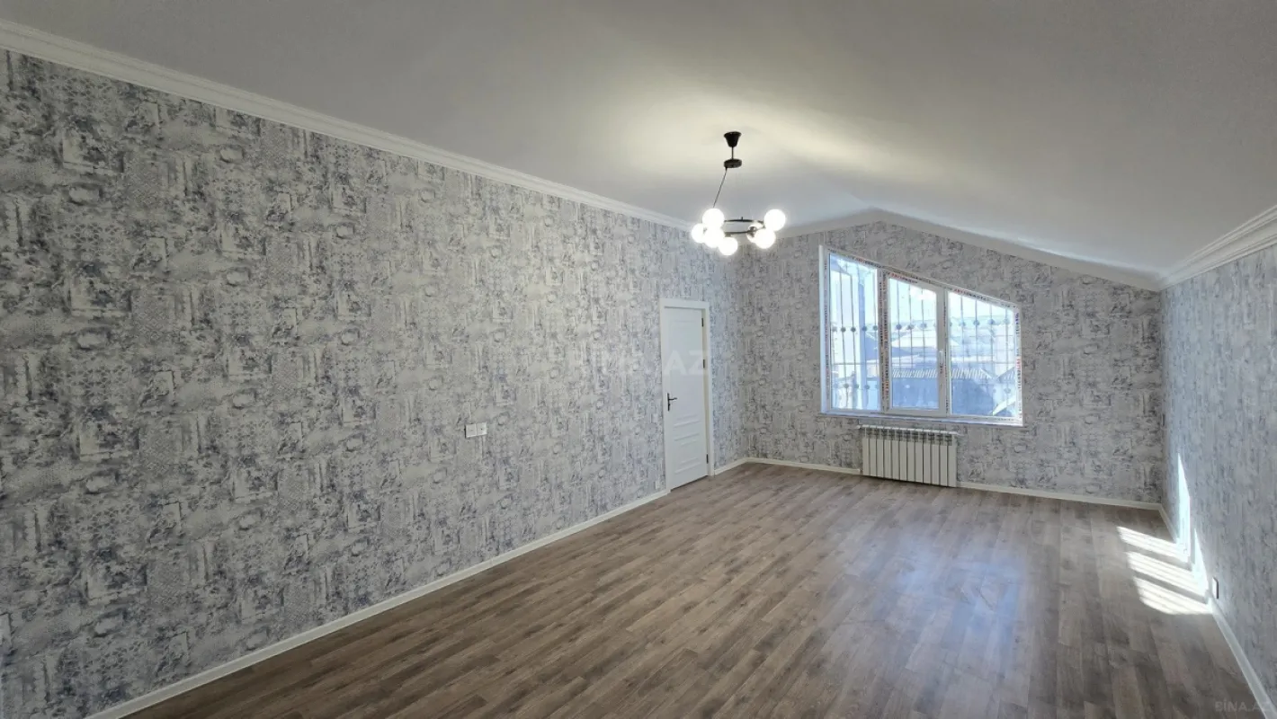 Satılır 6 otaqlı həyət evi 220 m²