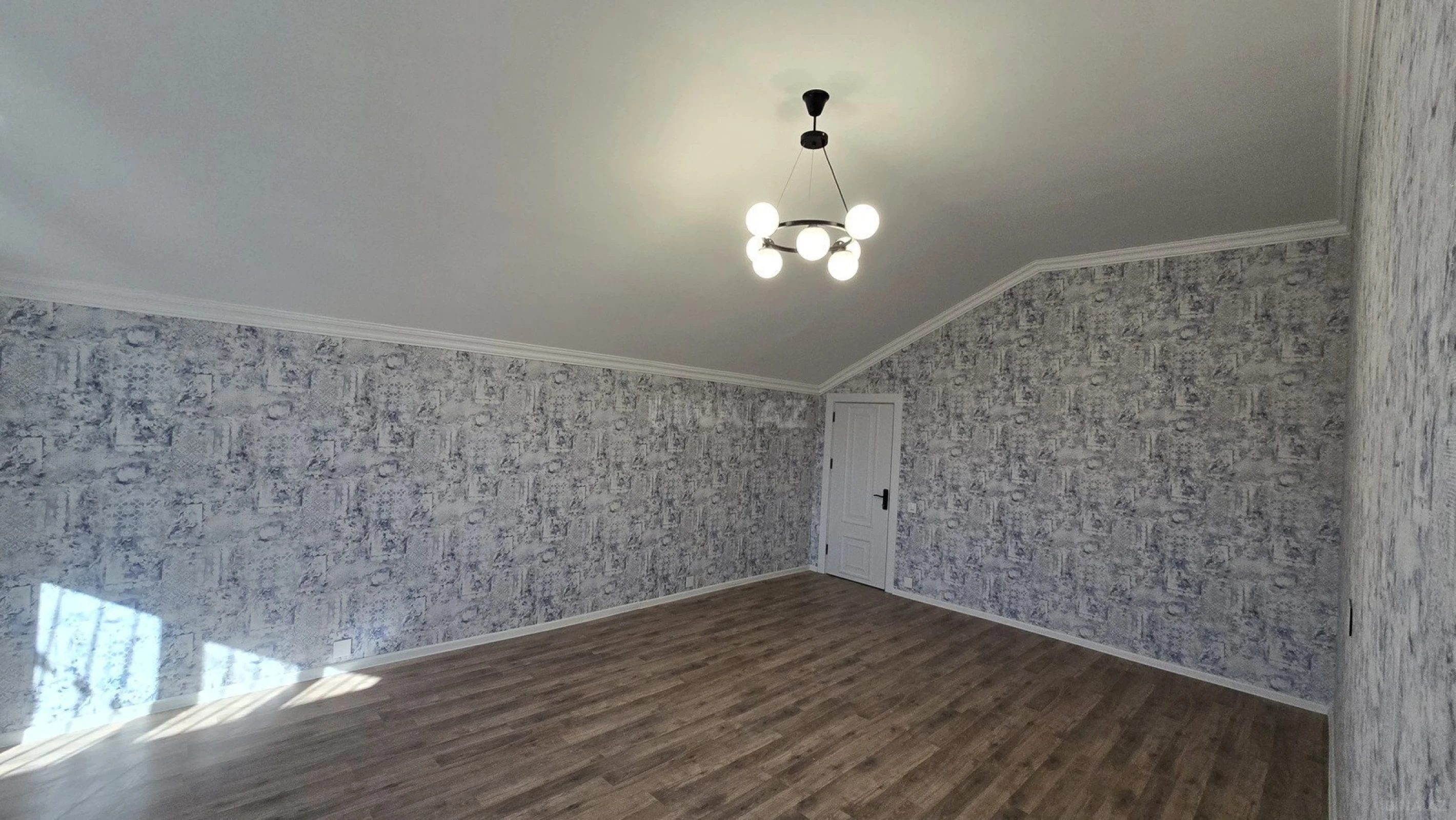 Satılır 6 otaqlı həyət evi 220 m²