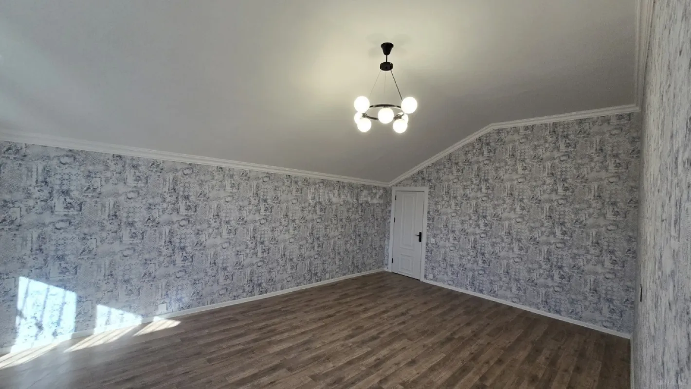 Satılır 6 otaqlı həyət evi 220 m²