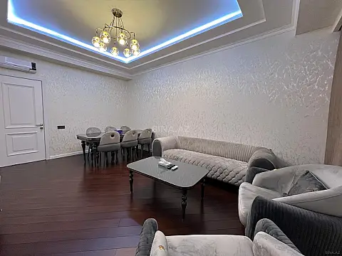 Kirayə verilir 2 otaqlı mənzil 100 m²