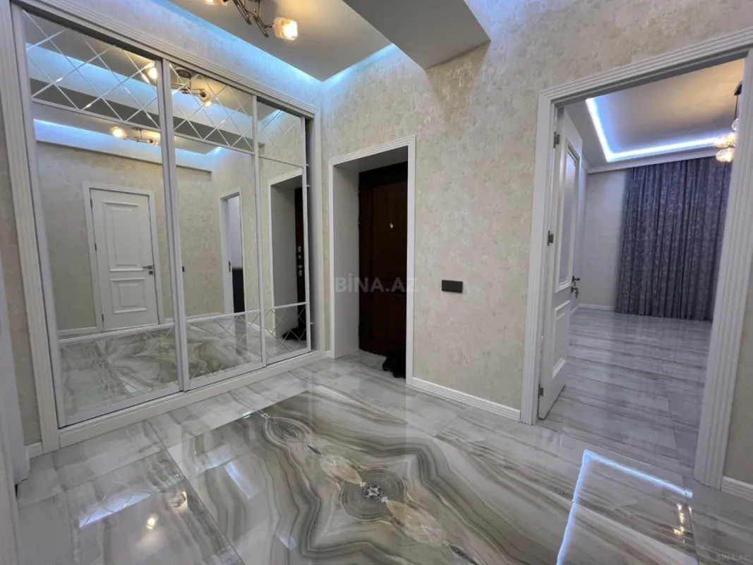 Kirayə verilir 2 otaqlı mənzil 100 m²