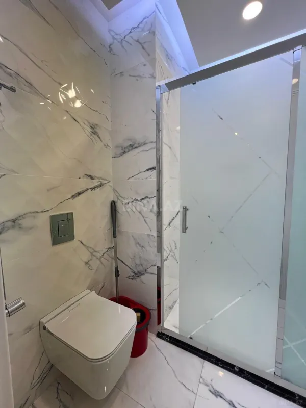 Kirayə verilir 2 otaqlı mənzil 100 m²