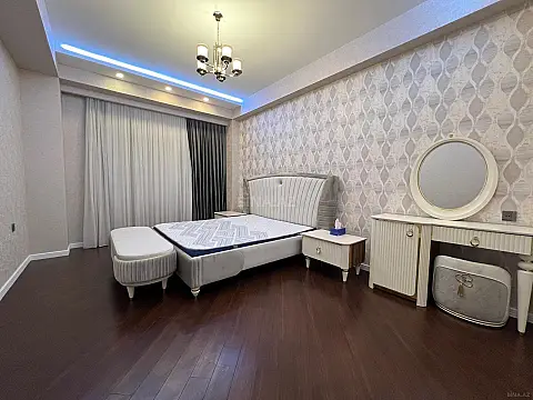 Kirayə verilir 2 otaqlı mənzil 100 m²