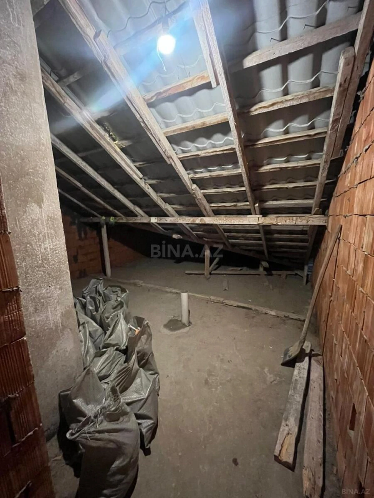 Satılır 3 otaqlı mənzil 75 m²