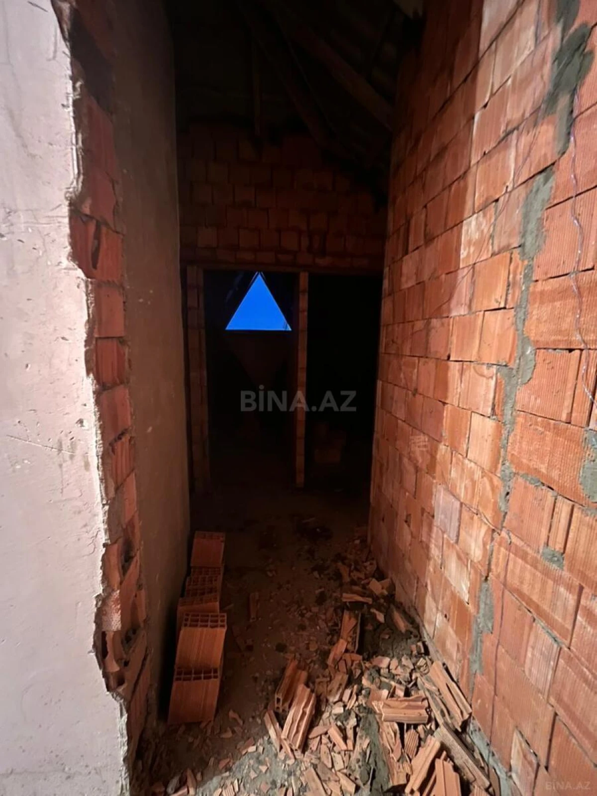 Satılır 3 otaqlı mənzil 75 m²