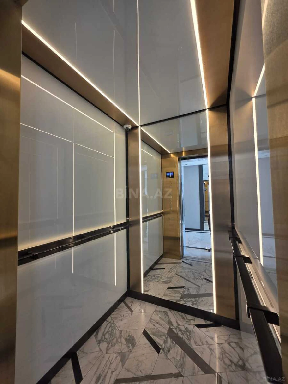 Satılır 1 otaqlı mənzil 47.5 m²