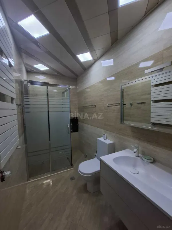 Satılır 4 otaqlı mənzil 190 m²