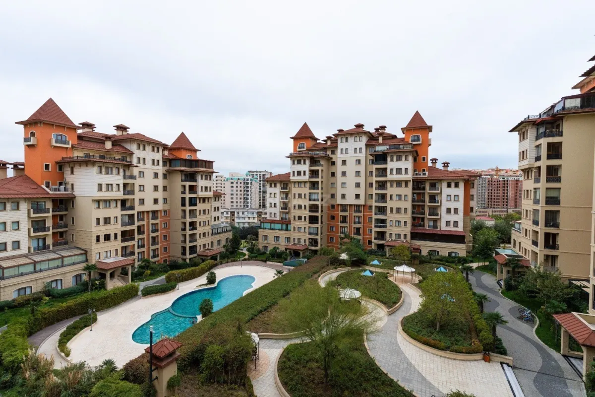 Kirayə verilir 3 otaqlı mənzil 162 m²