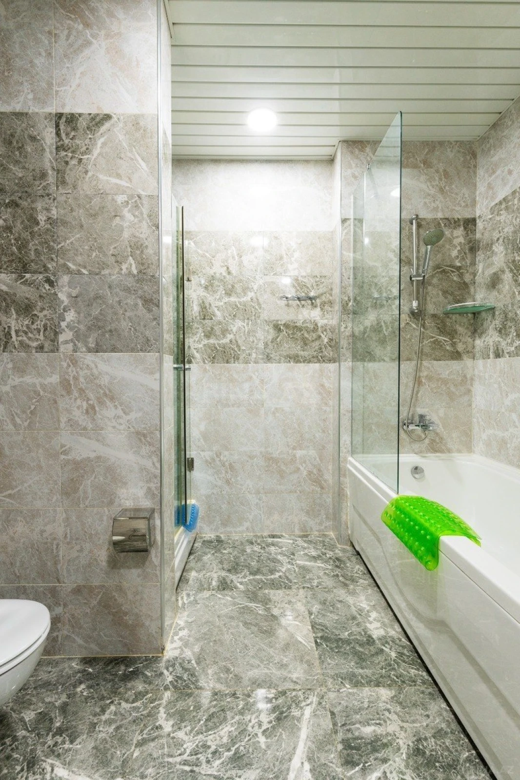 Kirayə verilir 3 otaqlı mənzil 162 m²