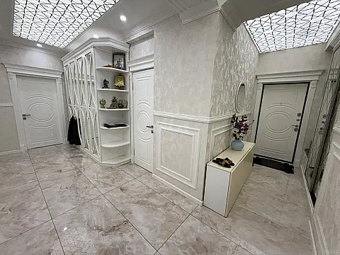 Satılır 3 otaqlı mənzil 115 m²