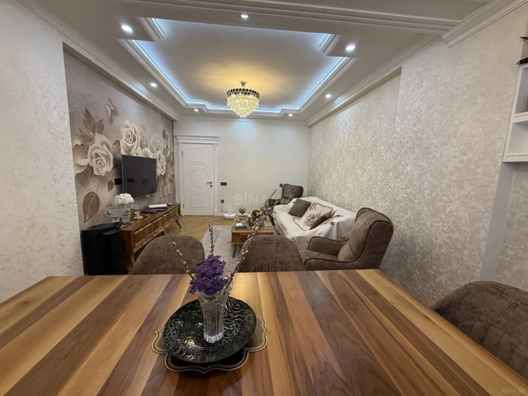 Satılır 3 otaqlı mənzil 115 m²
