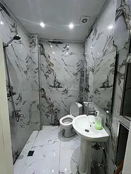 Kirayə verilir 2 otaqlı mənzil 50 m²