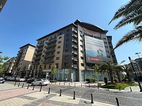 Satılır 5 otaqlı mənzil 250 m²