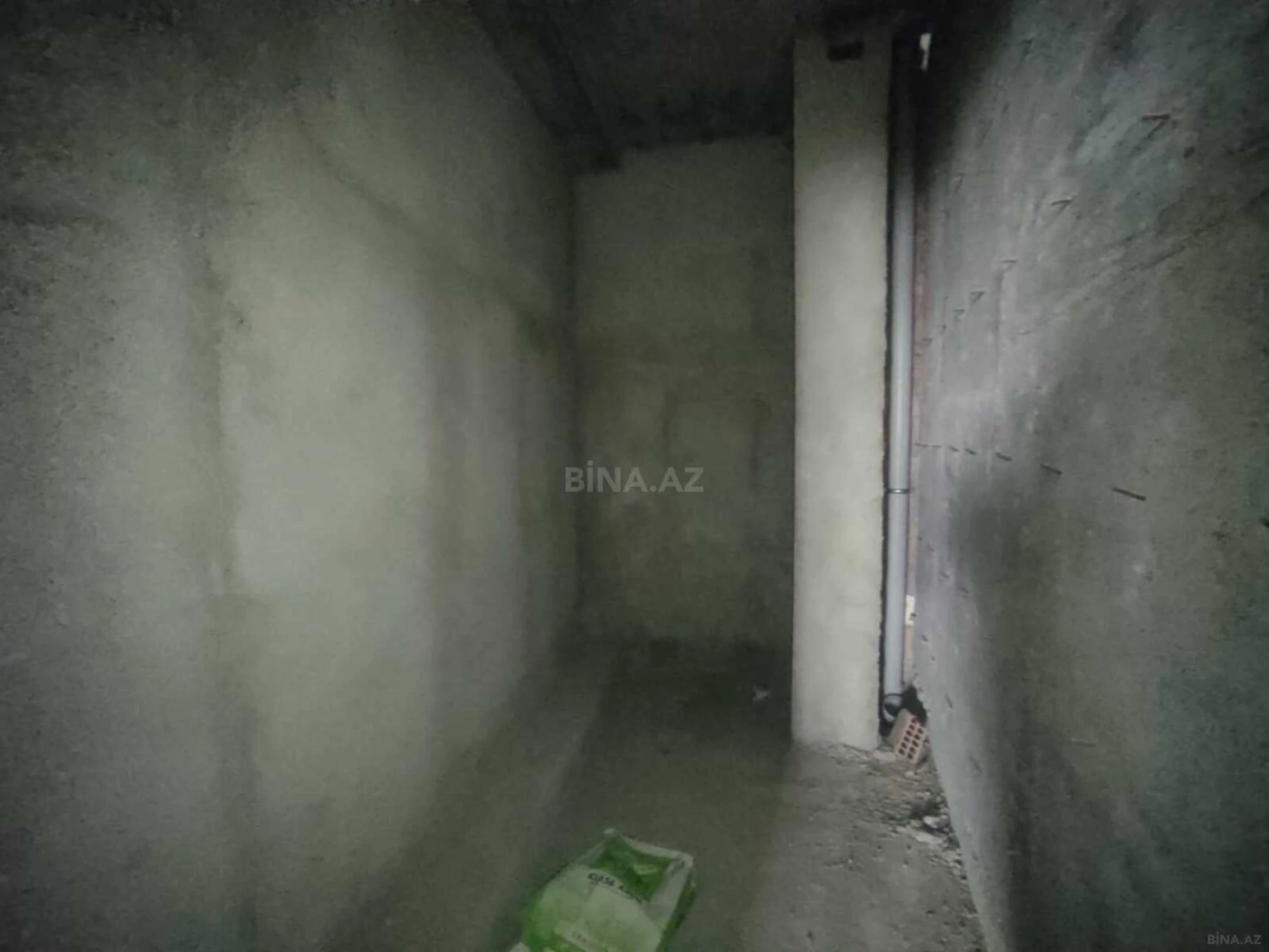 Satılır 3 otaqlı mənzil 137 m²