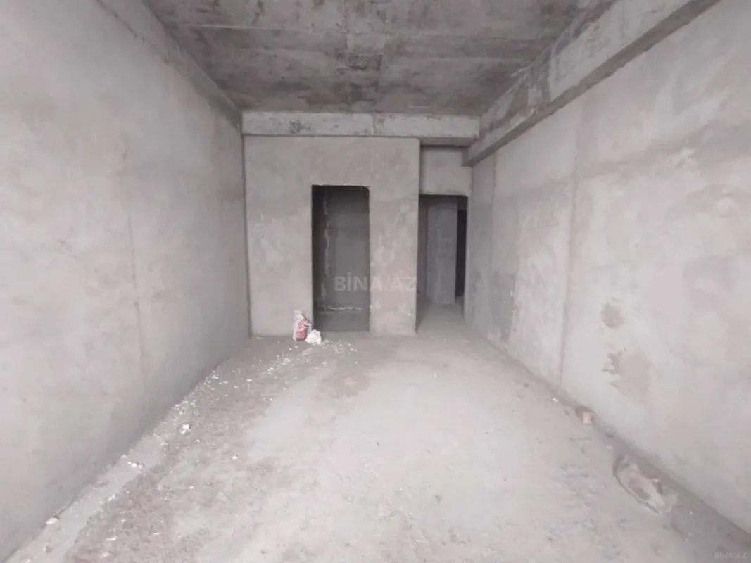 Satılır 3 otaqlı mənzil 137 m²