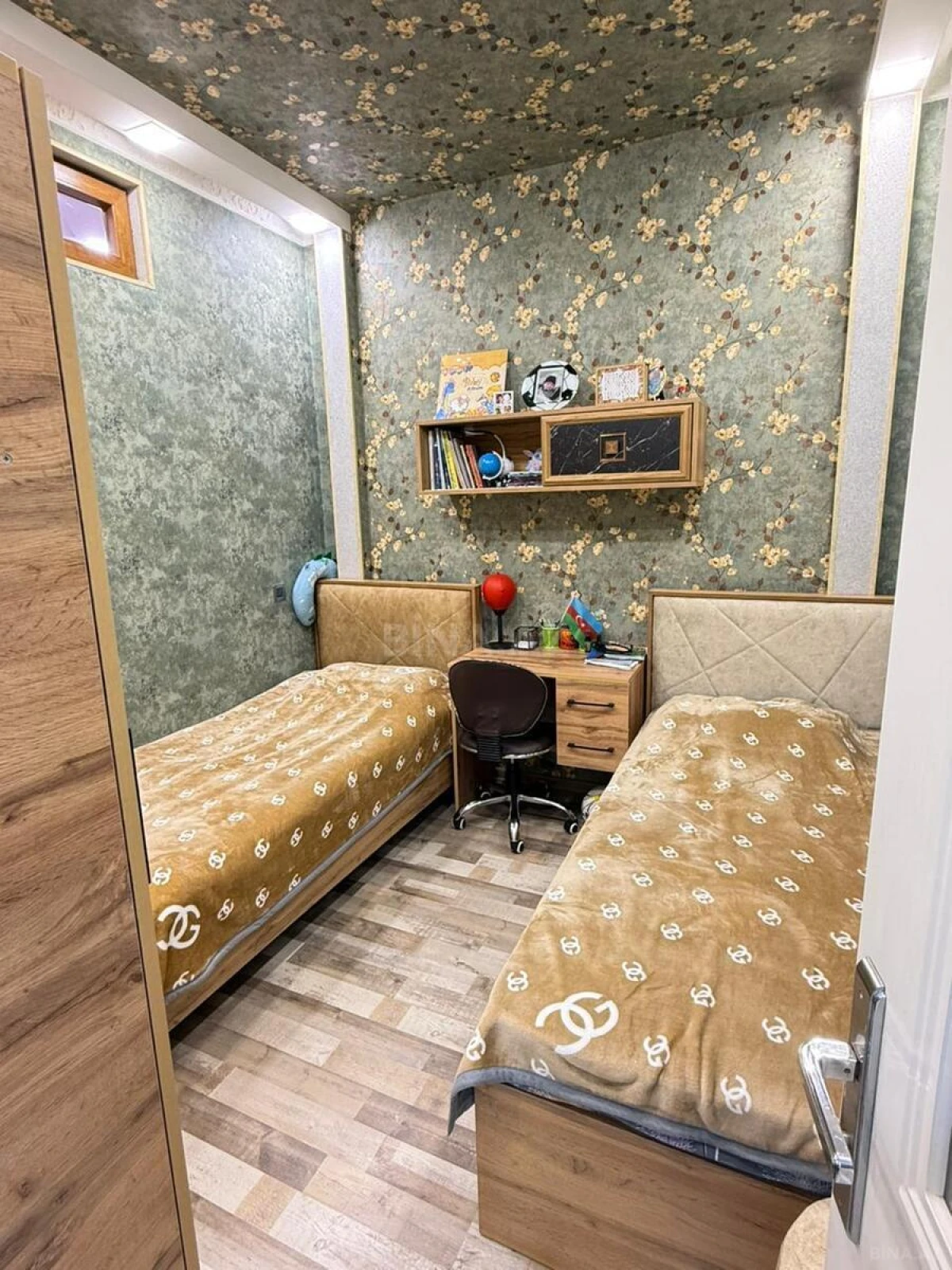 Satılır 2 otaqlı mənzil 56 m²