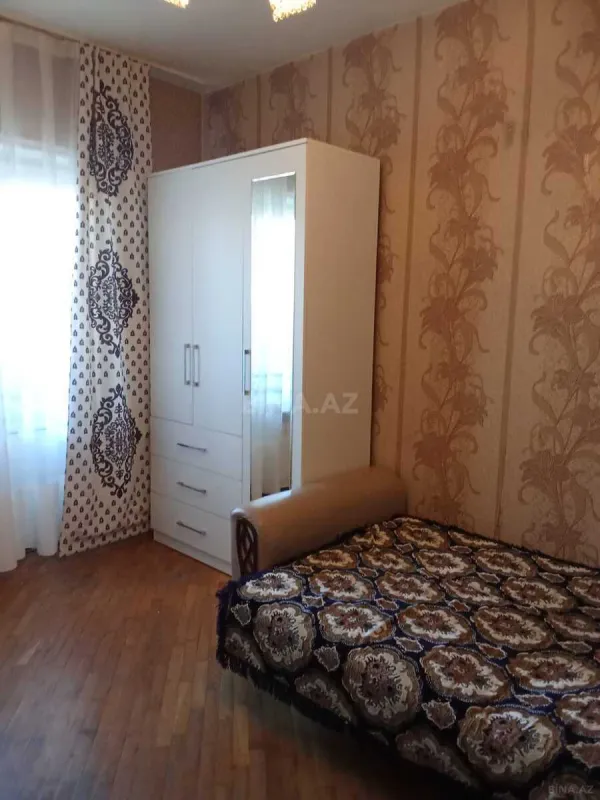 Kirayə verilir 4 otaqlı mənzil 115 m²