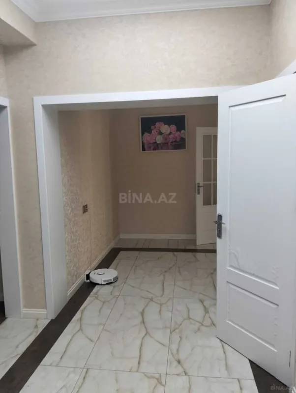 Satılır 4 otaqlı mənzil 160 m²