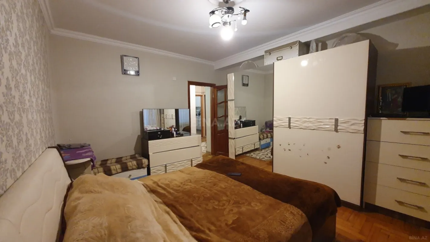 Satılır 3 otaqlı mənzil 80 m²