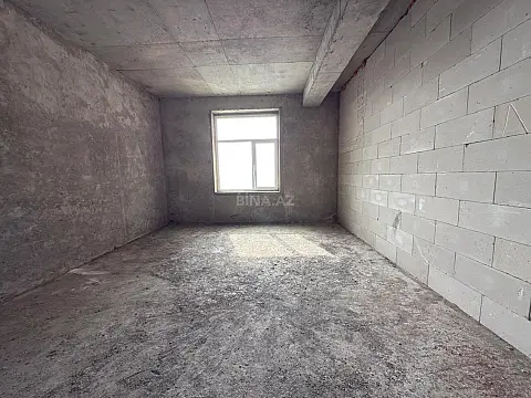 Satılır 4 otaqlı mənzil 160 m²