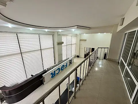 Kirayə verilir obyekt 330 m²