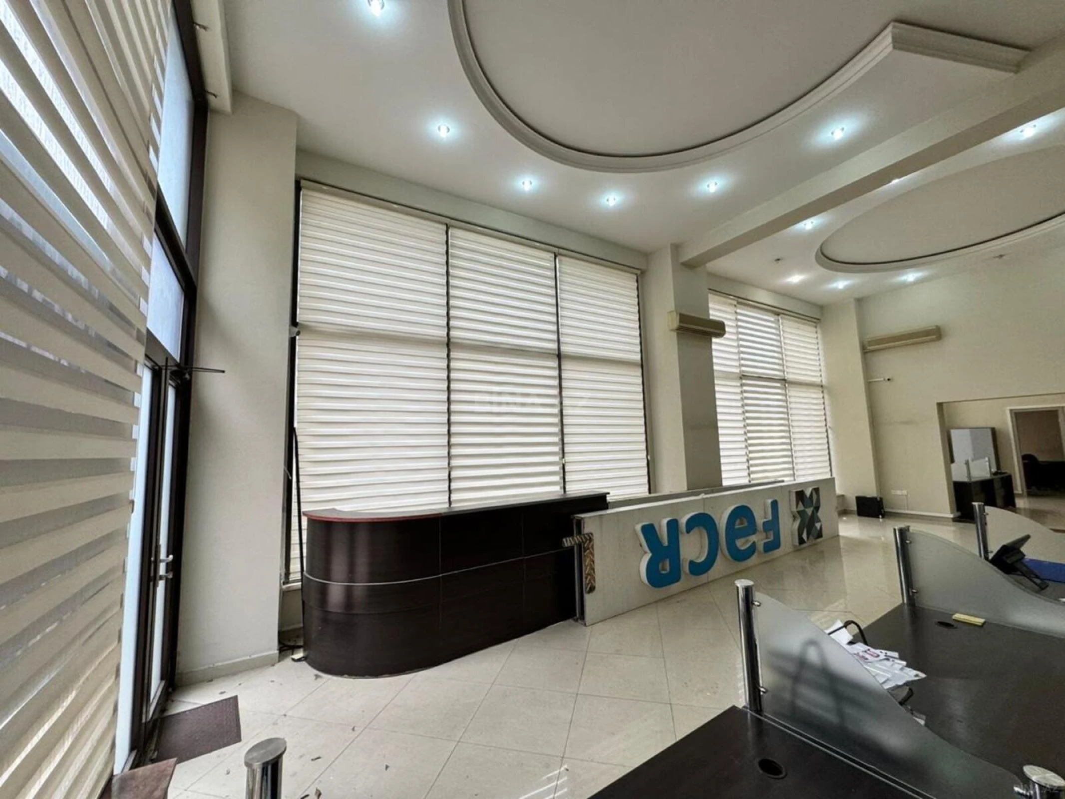 Kirayə verilir obyekt 330 m²