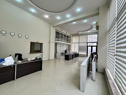 Kirayə verilir obyekt 330 m²