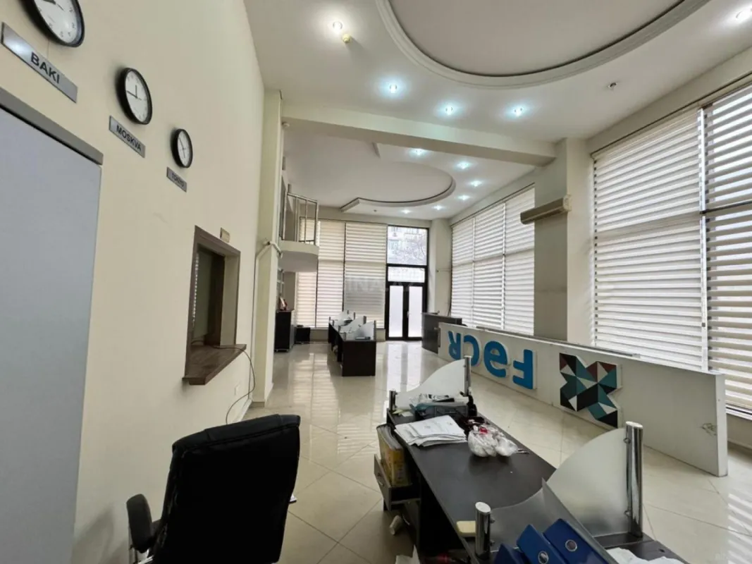 Kirayə verilir obyekt 330 m²