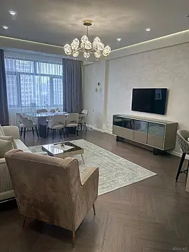 Satılır 3 otaqlı mənzil 107 m²