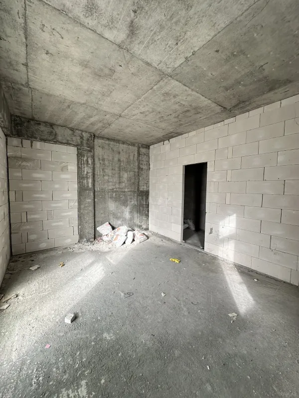 Satılır 3 otaqlı mənzil 124 m²