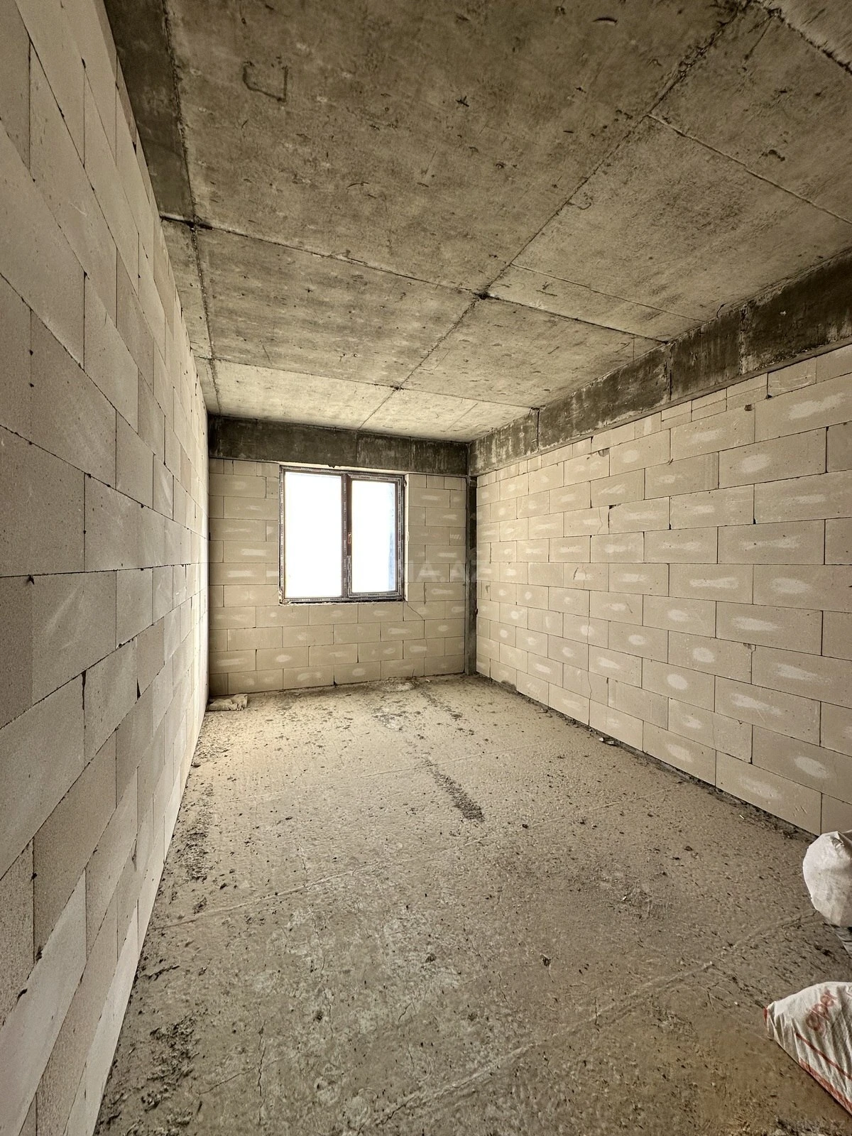 Satılır 3 otaqlı mənzil 124 m²