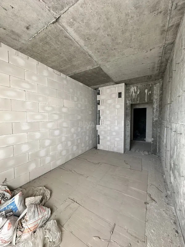 Satılır 3 otaqlı mənzil 124 m²