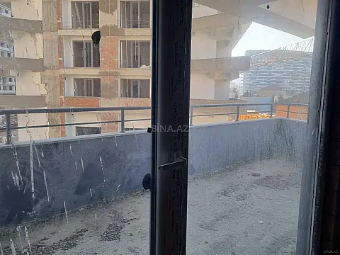 Satılır 2 otaqlı mənzil 73 m²