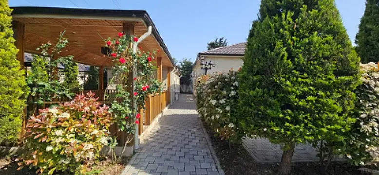 Satılır obyekt 1000 m²