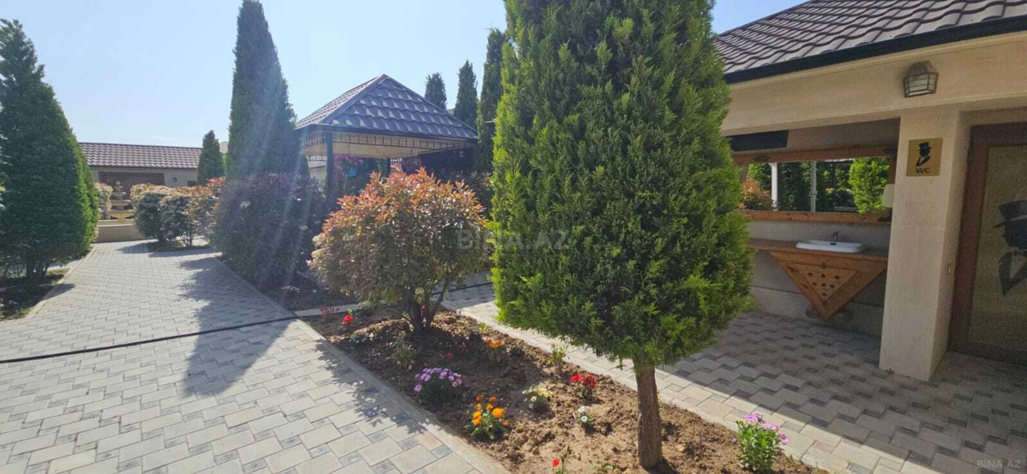 Satılır obyekt 1000 m²