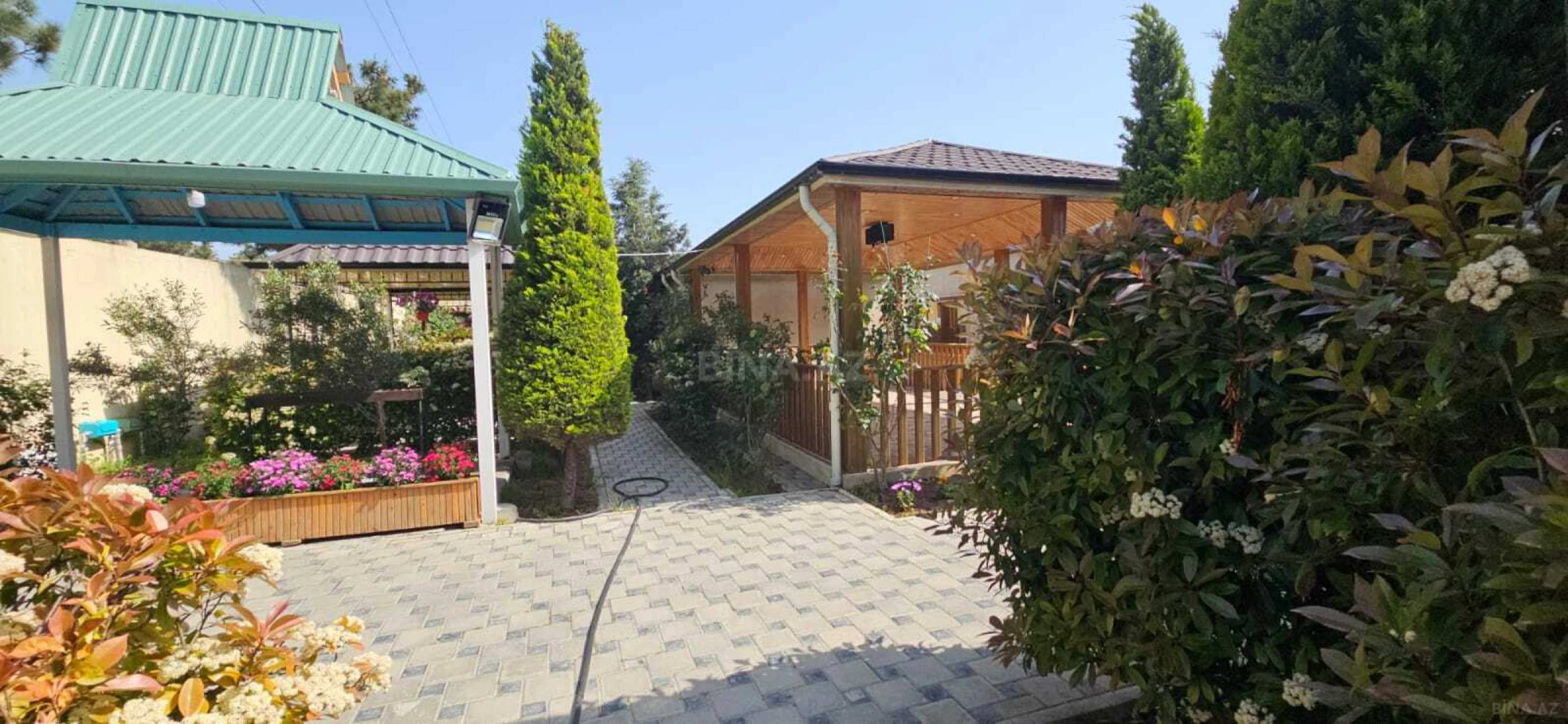 Satılır obyekt 1000 m²