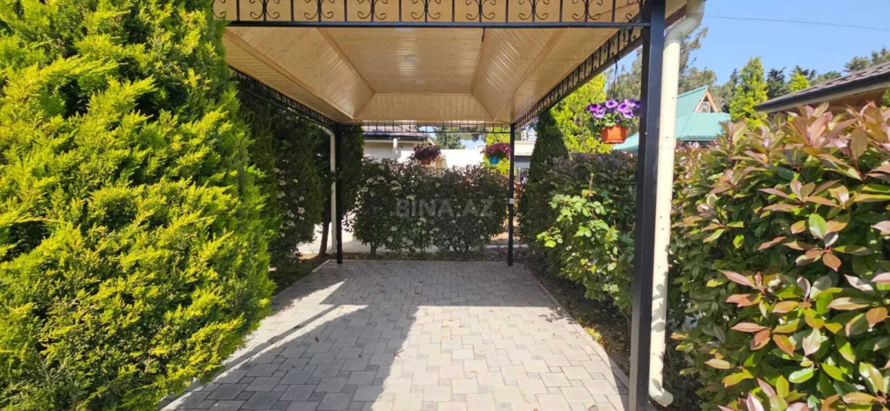 Satılır obyekt 1000 m²