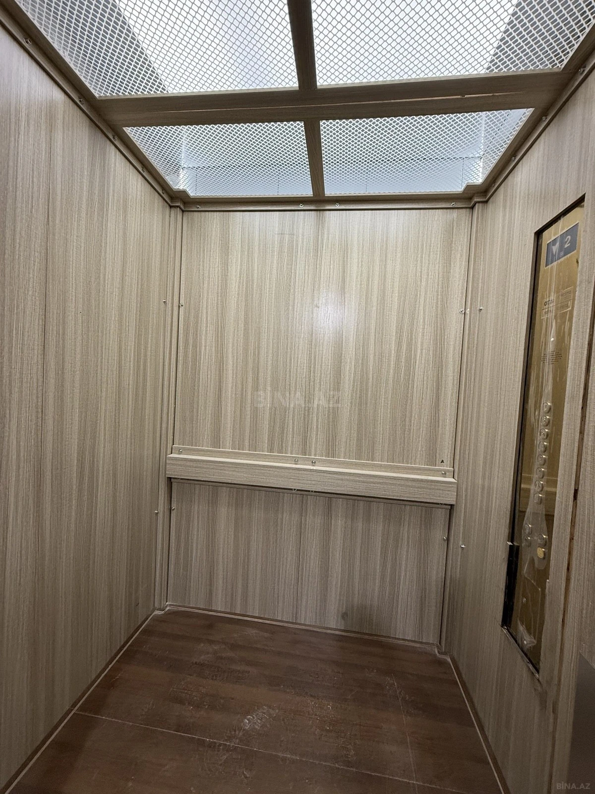 Satılır 3 otaqlı mənzil 144 m²