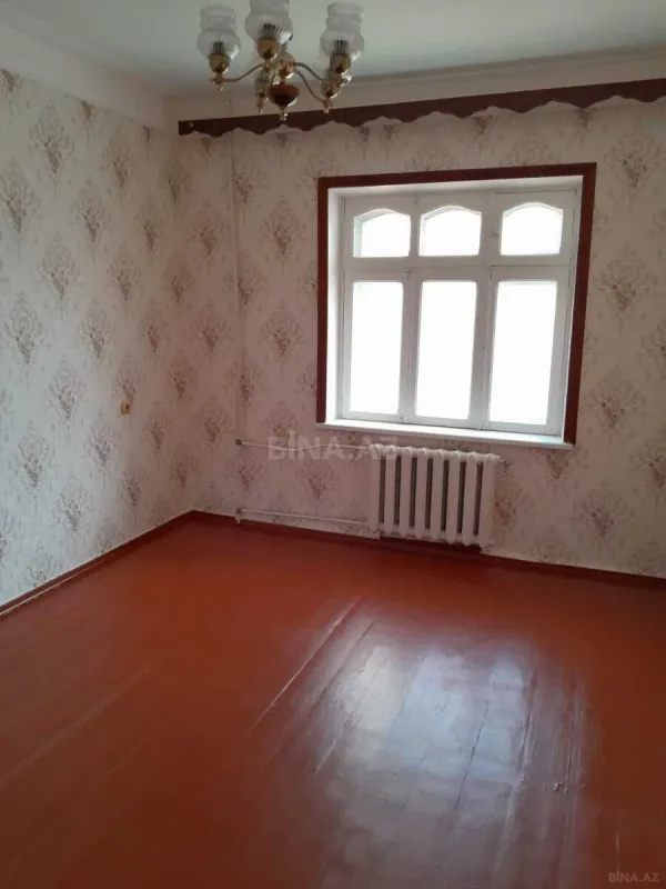 Satılır 2 otaqlı mənzil 70 m²