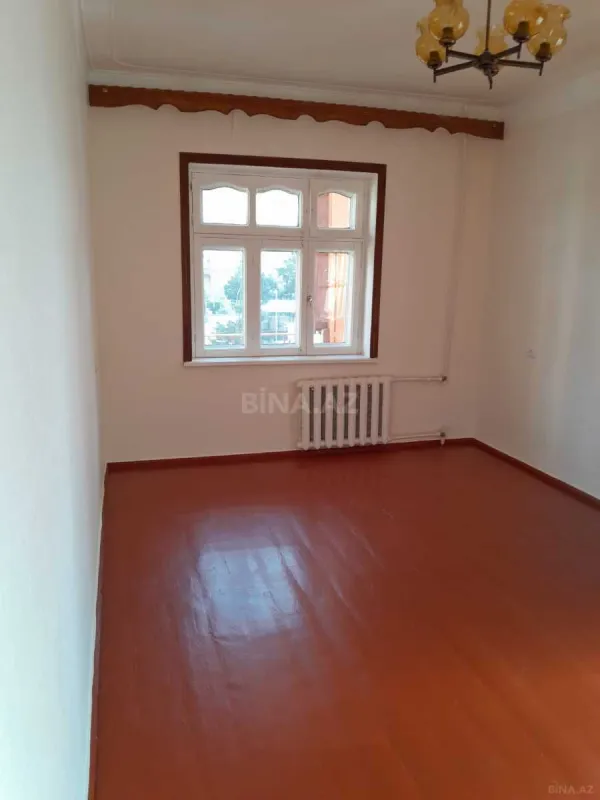 Satılır 2 otaqlı mənzil 70 m²
