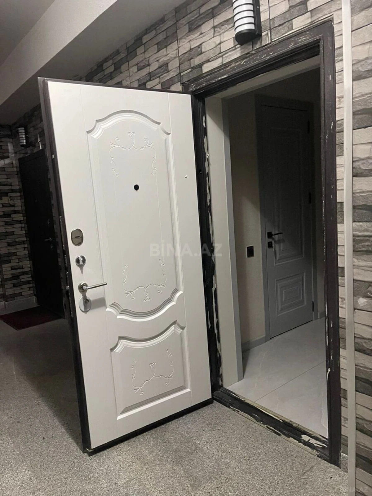 Kirayə verilir 2 otaqlı mənzil 55 m²