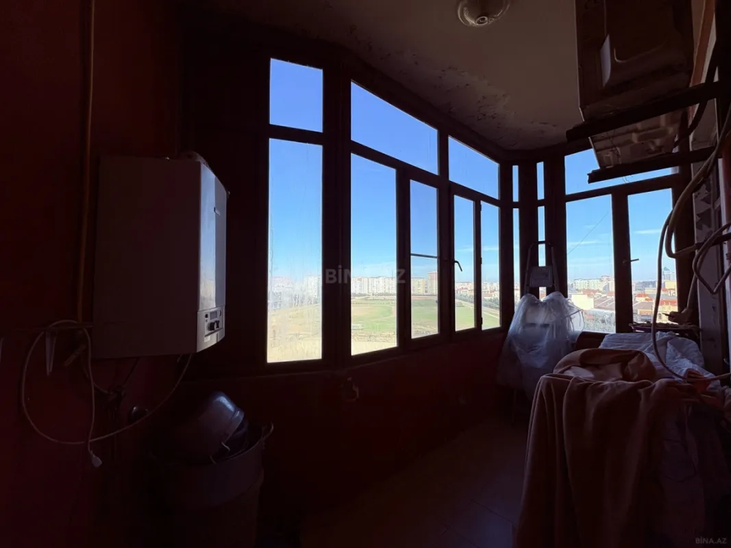 Satılır 3 otaqlı mənzil 156 m²