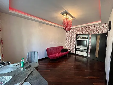 Satılır 3 otaqlı mənzil 98 m²