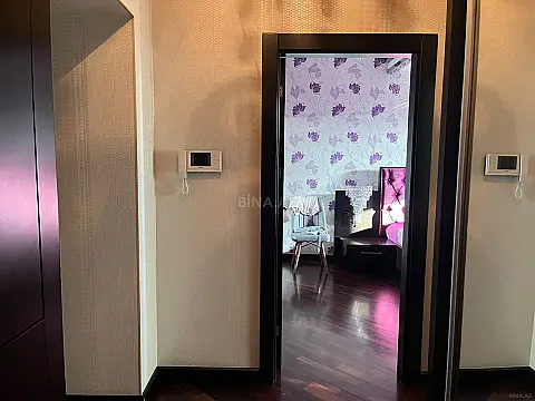 Satılır 3 otaqlı mənzil 98 m²