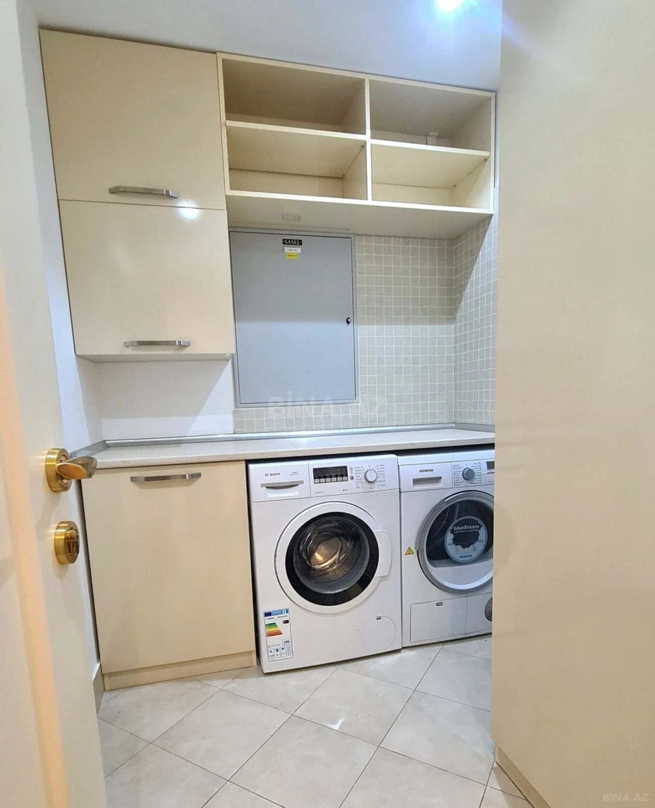Kirayə verilir 4 otaqlı mənzil 167 m²